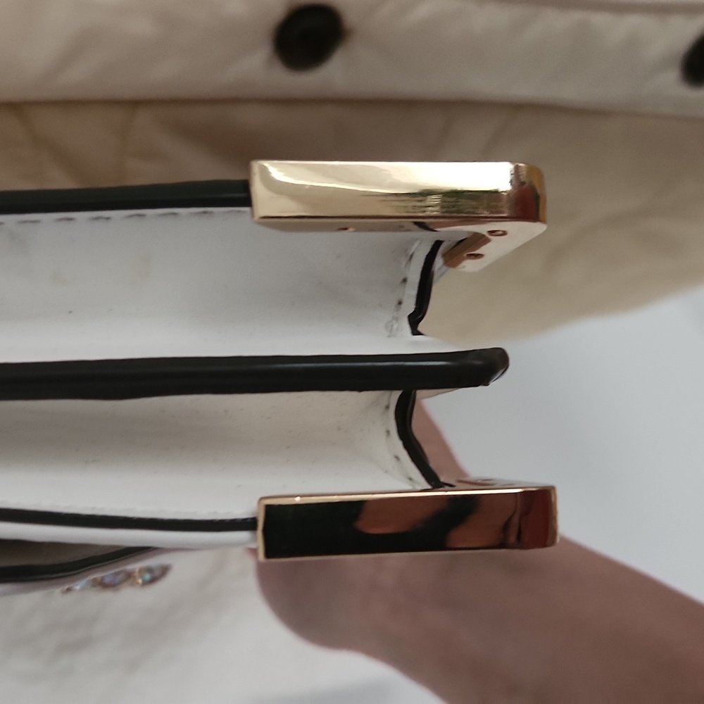 Aldo Collection Cream Crossbody Bag with Gold Details - Picture 7 of 9